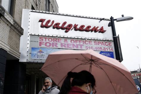 Walgreens CVS Agree To 10 Billion Settlement In Opioid Lawsuits UPI