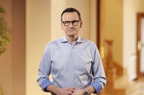 Morawiecki Ustawa o zerowym VAT na żywność jest gotowa