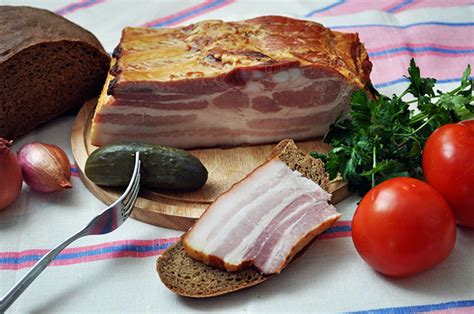 Соленое, вареное, копченое и вяленое мясо-сало | Выживи сам