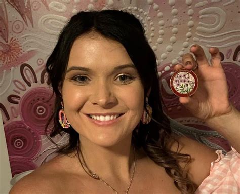 Local Artist Designs Coronation Coin Bundaberg Now
