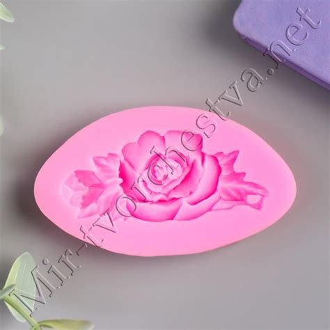 Молд силиконовый, "Роза с листьями" 1,5х7,5х4,2 см 5180339