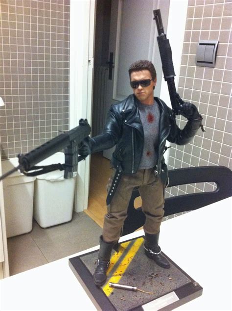 Demencias Del Siglo XXI PROXIMAMENTE Hot Toys The Terminator T MMS T Battle