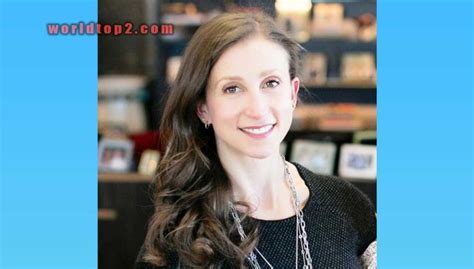 emma bloomberg net worth