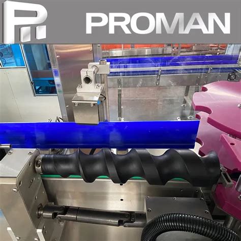 Automatic Plastic Bottle Hot Melt Glue Opp Roll Labeling Machine For Carbonated Soft Drinks