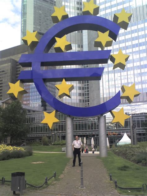 File:EURO-Symbol.jpg - Wikimedia Commons