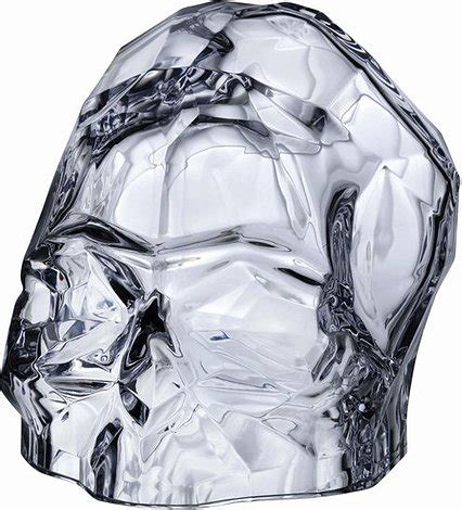 Dekorativní figurka Memento Mori lebka S Nude Ali Bakova