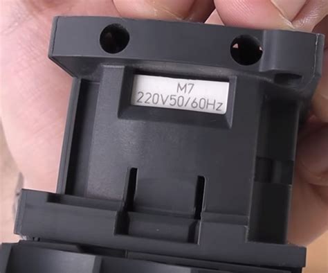 Как на схеме обозначается контактор