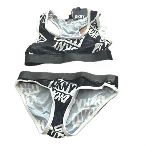Simdräkt bikini DKNY Barn 10 år Köp från HR Trading på Tradera 701921969