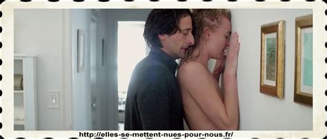 Naked Yvonne Strahovski In Manhattan Night