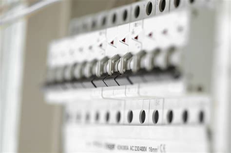 How Does A House Fuse Box Work Wiring Diagram And Schematics