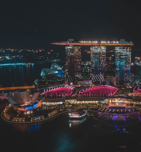 Free Photo Vertical Distant Shot Of Singapore Marina Bay Sands During