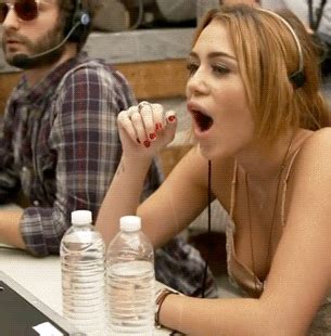 Miley Cyrus Desnuda Xxx Porno Sex Tape