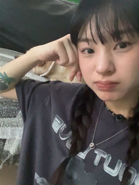 Pin by ˃̵ᴗ˂̵ on girls ⭒˚｡⋆ in 2024 | Cute headers, Pretty people, People