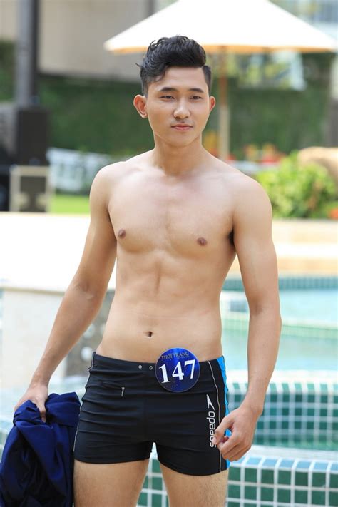 Chiêm ngưỡng màn trình diễn bikini nóng bỏng của top 30 Người mẫu thời trang Việt Nam 2018 Báo