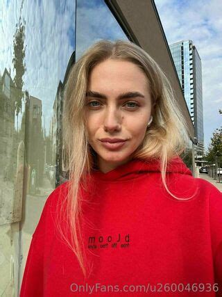 Eva E Nude OnlyFans NudoStar TV