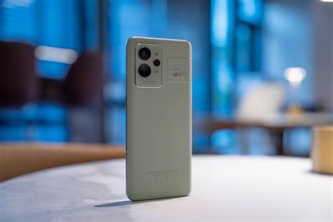 Realme GT2 Pro hands-on: best Realme smartphone yet - Phandroid