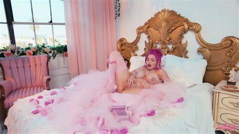 TOTM Hot Pink Lily Lou