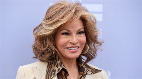 Murió Raquel Welch a los 82 años actriz sex symbol de Hollywood