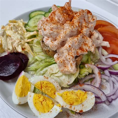 willow tree restaurant 6