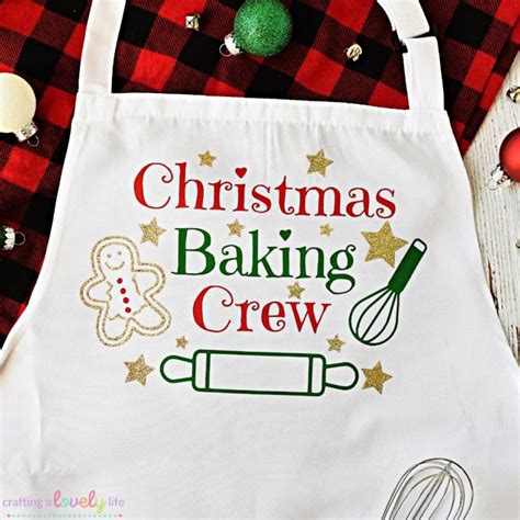 DIY Christmas Aprons Using Cricut Crafting A Lovely Life