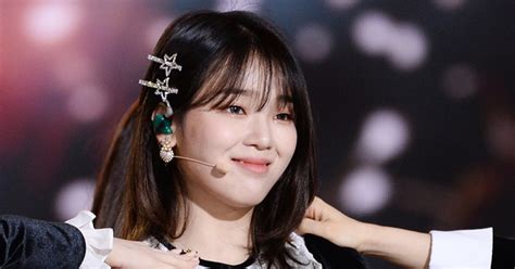 St포토 오마이걸 승희 자신감 뿜뿜