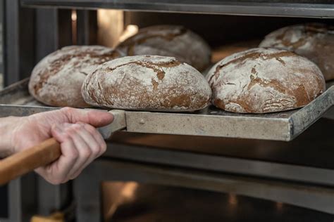 Traditionsb Ckerei Schlie T Filialen Und K Ndigt Mitarbeiter