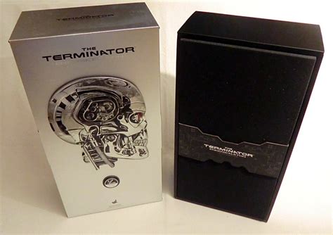 Hot Toys Qs The Terminator Endoskeleton
