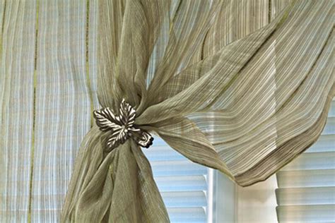 Шторы для спальни