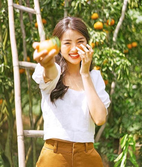 Loạt gái xinh phá tan định kiến sinh viên trường Y chỉ toàn đầu to mắt cận hy vọng gì có hot girl