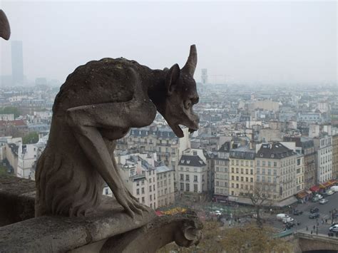 Горгулья восстанет из пепла – Мир Знаний