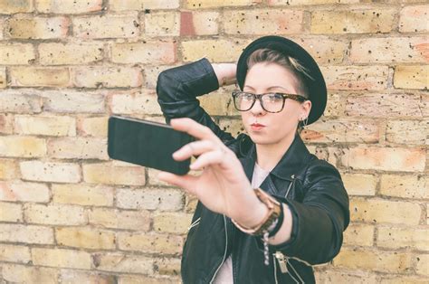 Lesbian TikTok Thirst Traps That Will Have You Sweating Swooning GO Magazine