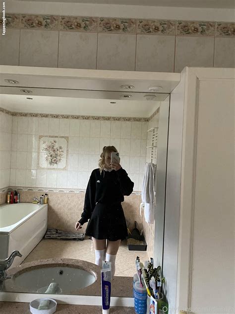 Dinulya Nude OnlyFans Leaks Fappening FappeningBook