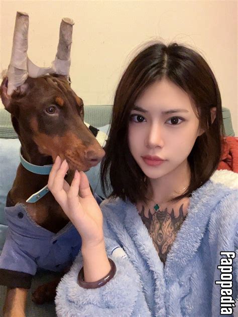 Deer White Nude Leaks Photo Fapopedia