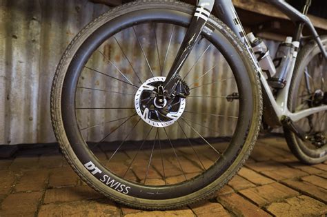 Review Go Aero With The DT Swiss GRC 1400 Carbon Gravel Wheels