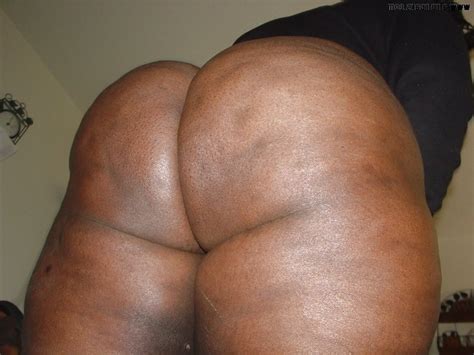 AMATUER Butts G I L F With A MONSTER SIZED BOOTY ZB Porn