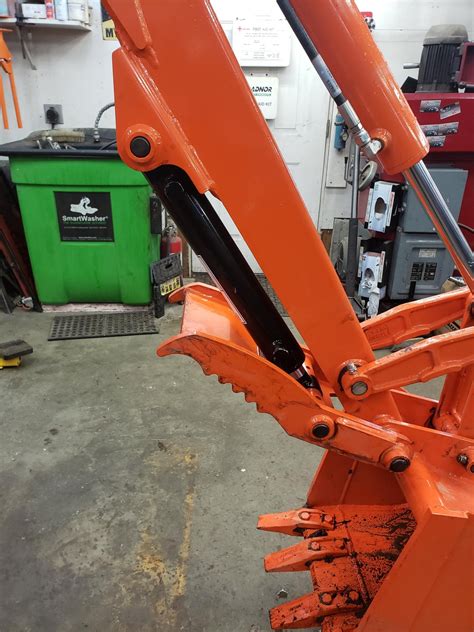 Hydraulic Thumb On My Bh70 B2601 Rkubota