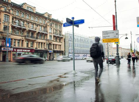 Уличные указатели для Москвы в жизни