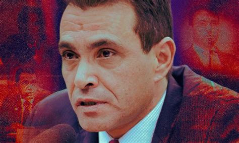 Premiado Por Combater Ass Dio Professor Acusado De Assediar Alunas