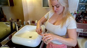 Slut Blonde Brushing Her Teeth With Cum And Piss Blowjob Dirty Girl Big Tits Xnxx
