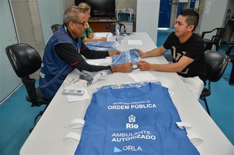 Seop Inicia Entrega De Kits De Identificação Para Ambulantes Que