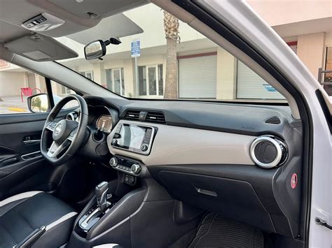 NISSAN VERSA PLATINUM 2022 JM Automotriz