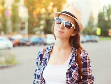 Portrait Of Pretty Woman Wearing A Sunglasses And Straw Hat Stock Image Image Of Model