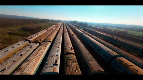 Aged Trains Took Refuge In An Abandoned Depot Trenuri Vechi Abandonate