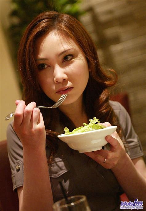 Japanese Call Girl Bends And Shows Off Her Perfect Ass Porn Pictures XXX Photos Sex Images