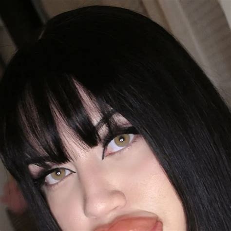 Pin By Dating Girl On Pins By You In Fake Lips Beautiful Women Blonde Big Lips