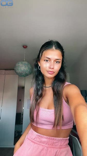 Luisinha Oliveira Nude Pictures Onlyfans Leaks Playboy Photos Sex Scene Uncensored