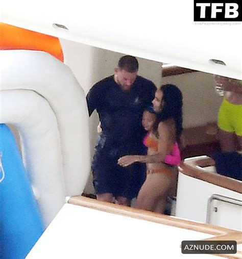 Zoe Kravitz Sexy Seen Flaunting Her Hot Bikini Body On A Yacht With Channing Tatum In Italy AZNude