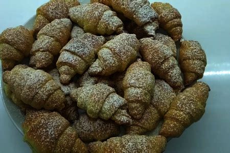 Рогалики творожные со сгущенкой - пошаговый рецепт с фото (11011 ...