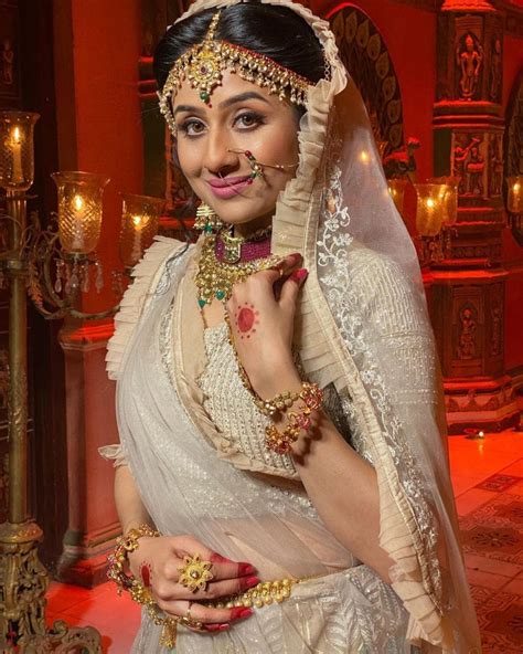 11 Potret Terbaru Paridhi Sharma Pemeran Ratu Jodha Di Serial Jodha