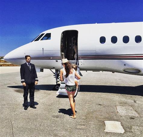 Tamara Ecclestone Puts Her Cleavage On Full Display In Bikini In Mykonos Daily Mail Online